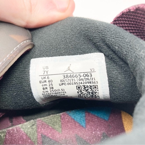 Nike Air Jordan 6 Retro Bordeaux GS Shoes 384665-063 Size 7Y/8.5 Womens - Picture 10 of 10